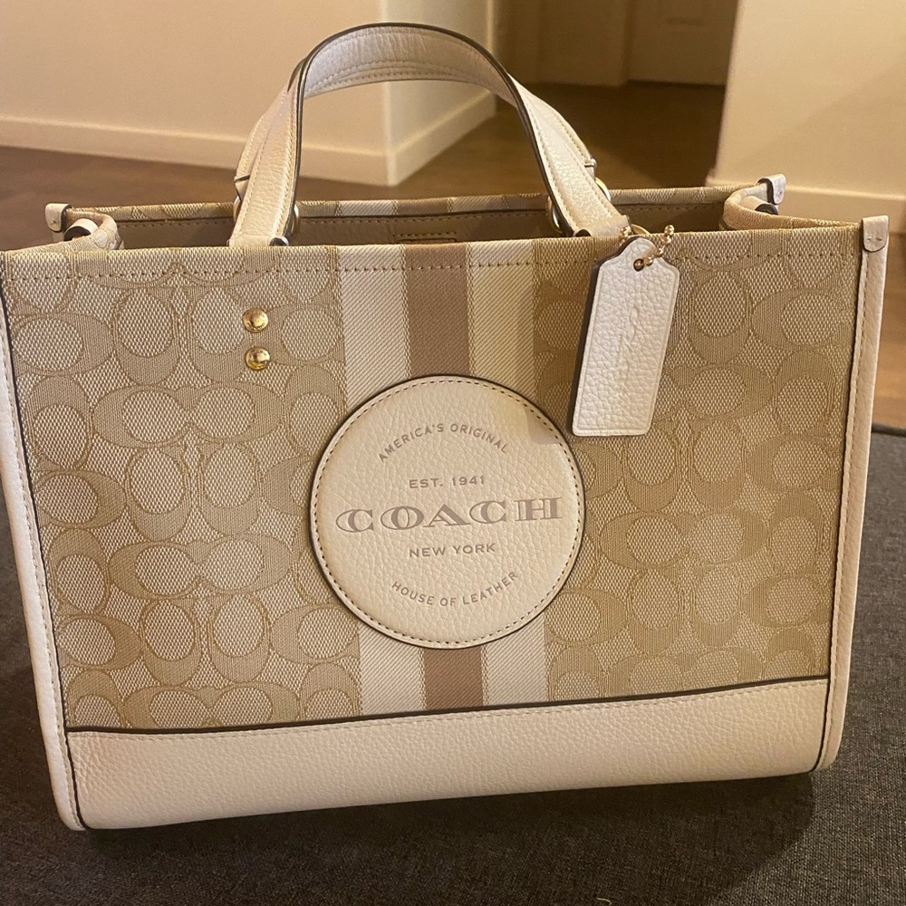 Coach Dempsey Carryall brand new